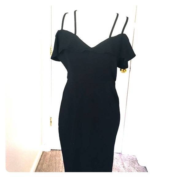 Dresses & Skirts - Cute black dress